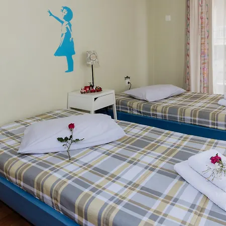 Spacious City Centre Apartment- Kalamata Exterior photo