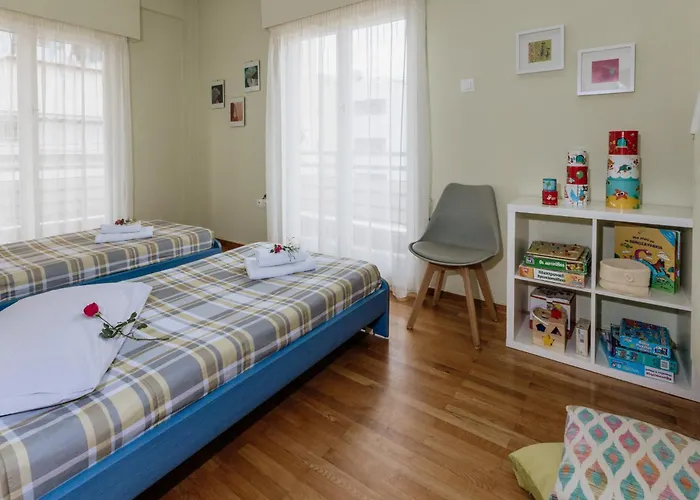 Spacious City Centre Apartment- Kalamata