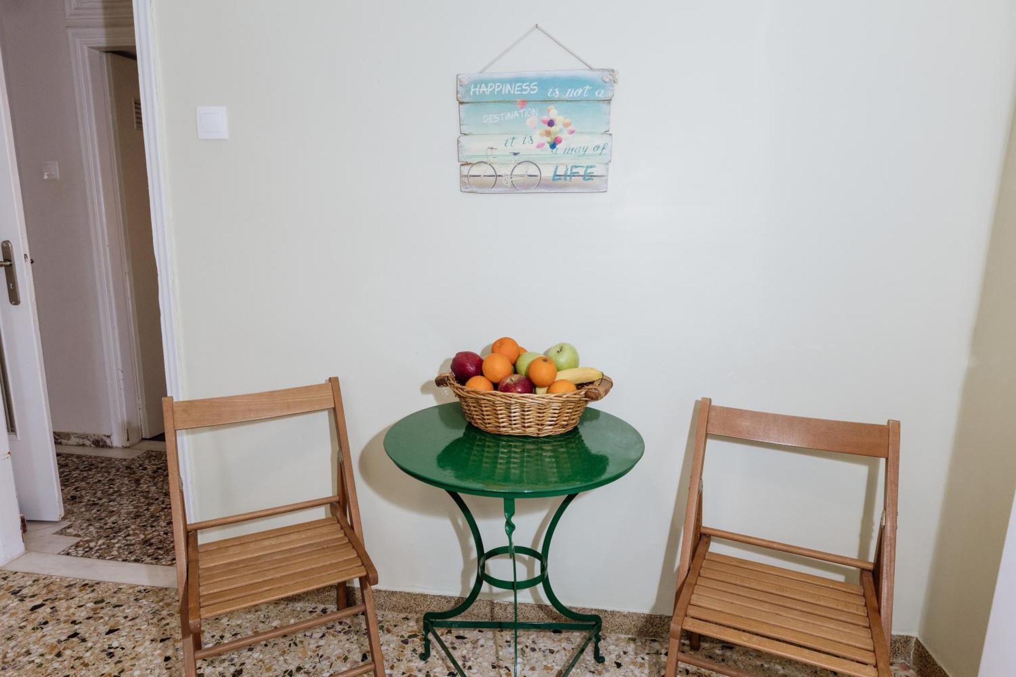 Apartment Spacious Centre Apartment- *