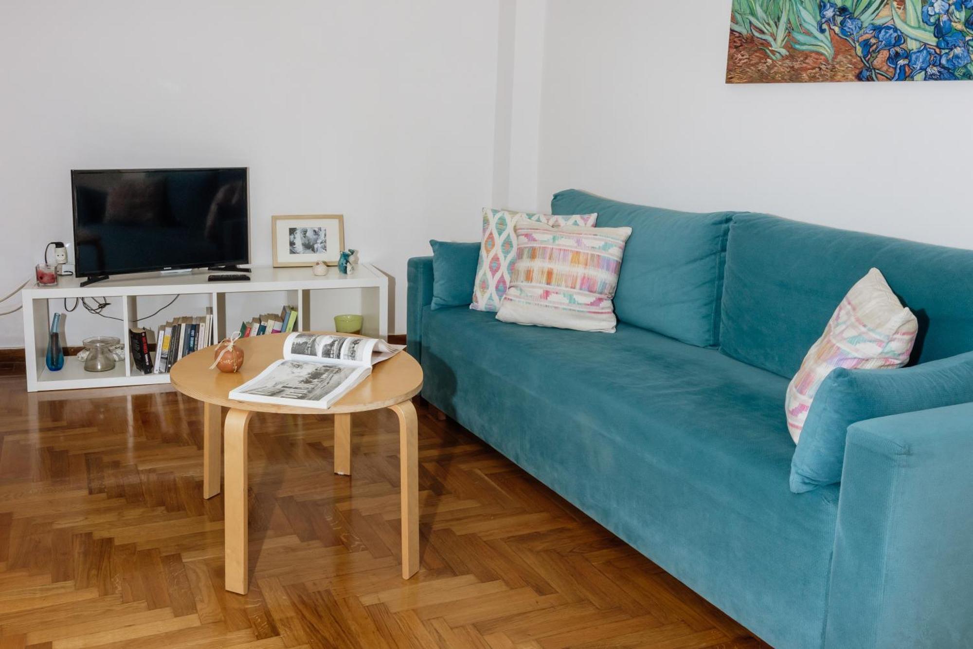 Spacious Centre Apartment- Kalamata